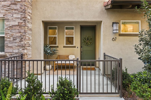 Detail Gallery Image 2 of 54 For 67 Sanctuary Ln, Mission Viejo,  CA 92692 - 3 Beds | 3/1 Baths