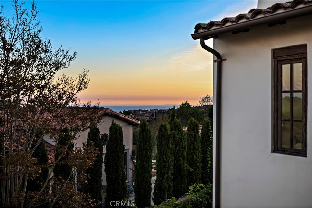 https://media.crmls.org/medias/66ea3c78-c926-4161-b4f2-99dc4d014ed3.jpg?preset=X-Large