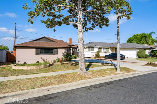11619 Tarron Avenue photo 33