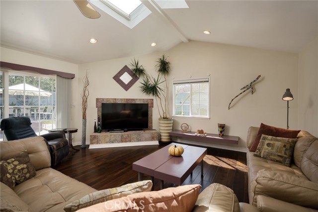 Detail Gallery Image 21 of 40 For 5022 Tasman, Huntington Beach,  CA 92649 - 3 Beds | 2 Baths