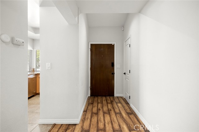 Detail Gallery Image 3 of 25 For 6255 Canoga Ave #35,  Woodland Hills,  CA 91367 - 2 Beds | 2 Baths