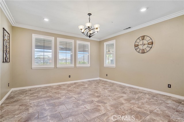 Detail Gallery Image 17 of 75 For 13782 Sweet Ave, Riverside,  CA 92503 - 5 Beds | 3/1 Baths