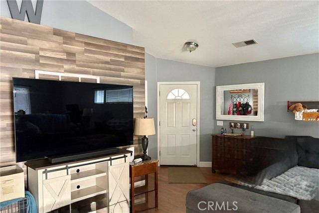 Detail Gallery Image 4 of 16 For 828 Valle Grande, Atwater,  CA 95301 - 3 Beds | 2 Baths