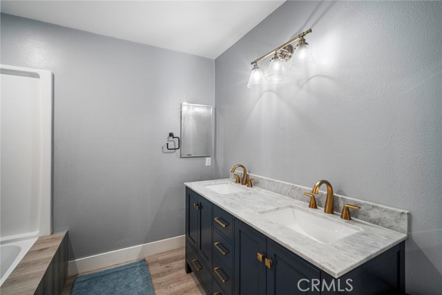 14 Glastonbury Place, Laguna Niguel CA: https://media.crmls.org/medias/66ed2b8c-f24d-4845-a8cd-0eb6bddfa5f6.jpg
