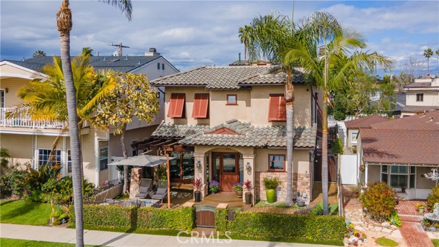 341 Claremont Avenue, Long Beach, California 90803, 4 Bedrooms Bedrooms, ,3 BathroomsBathrooms,Single Family Residence,For Sale,Claremont,OC24041505