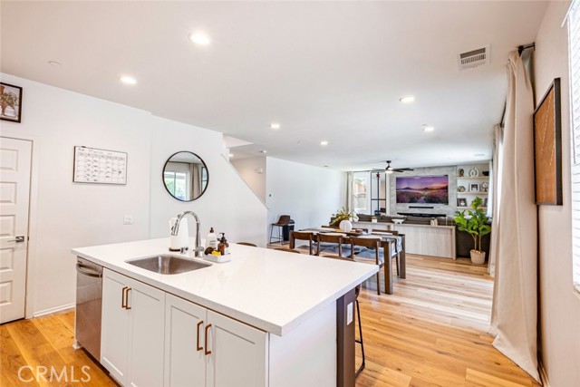 Detail Gallery Image 6 of 22 For 12913 Tehachapi St, Hesperia,  CA 92344 - 4 Beds | 3 Baths