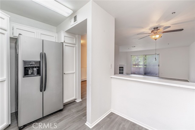 Detail Gallery Image 13 of 52 For 11136 Lorne St #5, Sun Valley,  CA 91352 - 3 Beds | 2/1 Baths