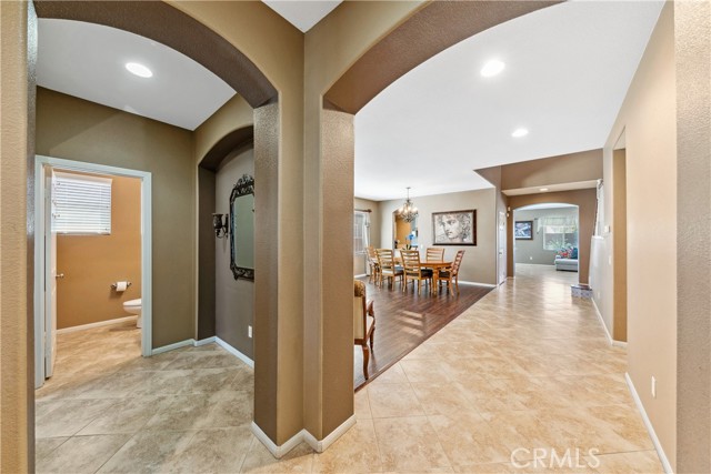 Detail Gallery Image 10 of 45 For 33849 Pegase Ct, Temecula,  CA 92592 - 4 Beds | 2/1 Baths