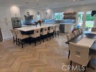 18515 San Jose Street, Porter Ranch CA: https://media.crmls.org/medias/66efb102-3a7e-41ef-a12b-ae944831239b.jpg