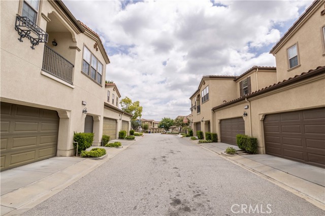 Detail Gallery Image 29 of 38 For 20424 Paseo Azul, Porter Ranch,  CA 91326 - 2 Beds | 2/1 Baths