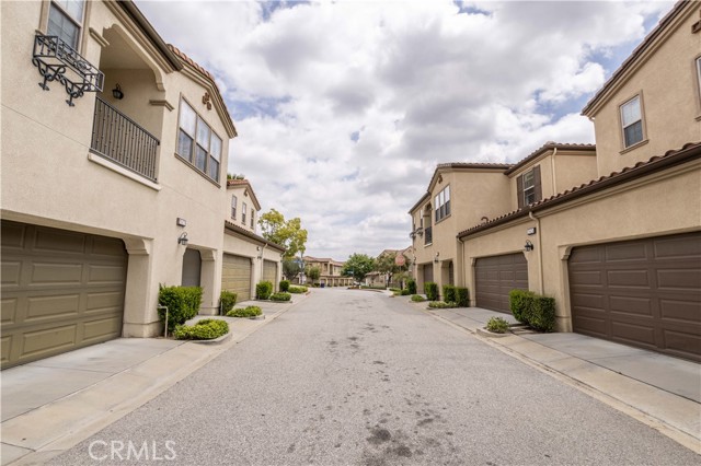 Detail Gallery Image 29 of 38 For 20424 Paseo Azul, Porter Ranch,  CA 91326 - 2 Beds | 2/1 Baths