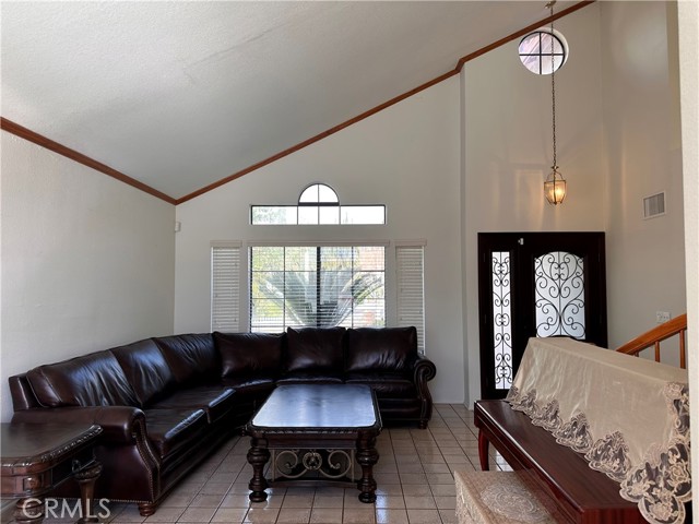 10751 Sonora Avenue, Rancho Cucamonga CA: https://media.crmls.org/medias/66f0526f-cd9c-4054-bf4e-6fac78be23bf.jpg