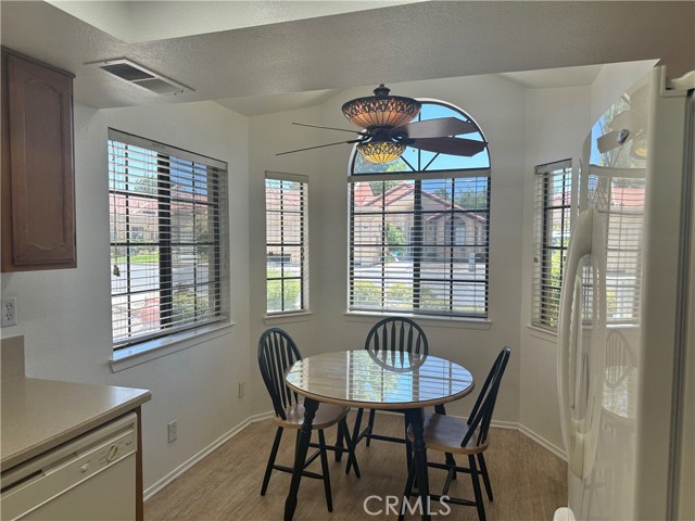 19080 Elm Drive, Apple Valley CA: https://media.crmls.org/medias/66f0aba2-bbff-45fc-b4ad-1c9deacc7c9e.jpg