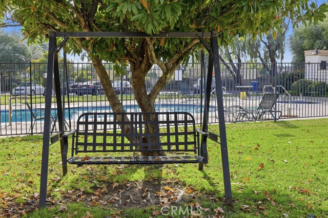 Detail Gallery Image 24 of 34 For 10139 Arleta Ave #2, Arleta,  CA 91331 - 3 Beds | 3 Baths