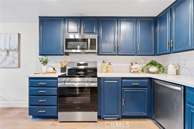 Detail Gallery Image 13 of 44 For 5617 Adobe Falls #C,  San Diego,  CA 92120 - 3 Beds | 2 Baths