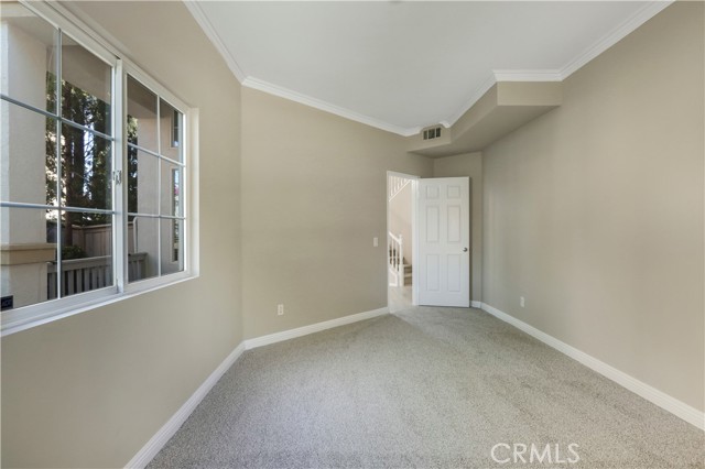 Detail Gallery Image 7 of 39 For 71 Villa Valtelena, Lake Elsinore,  CA 92532 - 5 Beds | 3 Baths