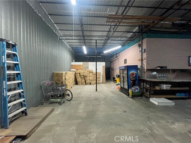 8273 S San Pedro, Los Angeles, California 90003, ,Commercial Sale,For Sale,8273 S San Pedro,CRSB23216160