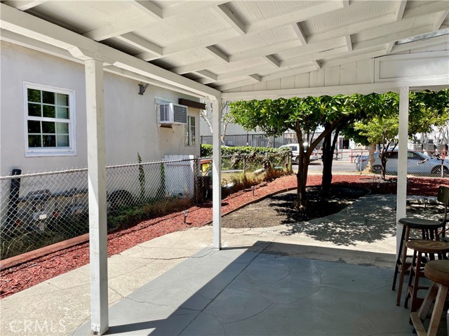 Detail Gallery Image 16 of 25 For 5550 Riverton, North Hollywood,  CA 91601 - 2 Beds | 1 Baths
