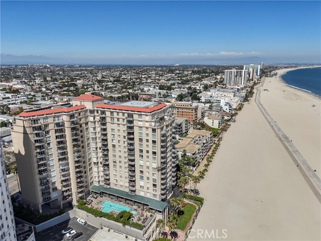 850 E Ocean Boulevard, Long Beach CA: https://media.crmls.org/medias/66f423f5-b2c4-4156-9ccd-2dd3b2c791d2.jpg