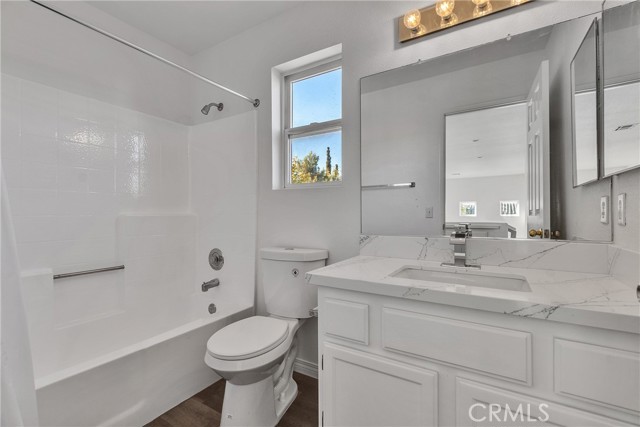 Detail Gallery Image 4 of 63 For 4314 Tornado, Palmdale,  CA 93552 - 3 Beds | 3 Baths