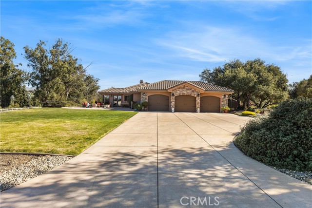 325 Red Oak Way, Arroyo Grande CA: https://media.crmls.org/medias/66f487c6-d4de-4656-bb9a-39fc4841412d.jpg