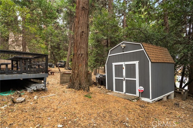 782 W Village, Crestline, CA 92325