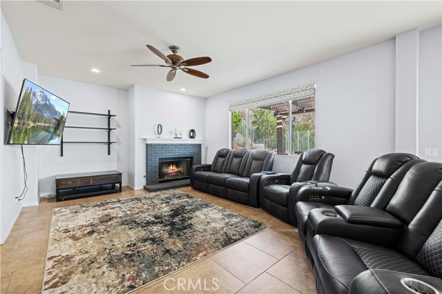 Detail Gallery Image 22 of 68 For 31205 Cherry Dr, Castaic,  CA 91384 - 5 Beds | 3 Baths