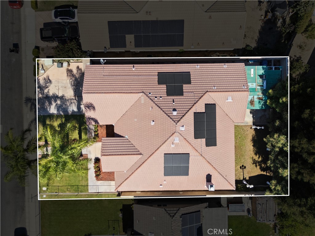 https://media.crmls.org/medias/66f6fe2e-f7d7-48f6-8f89-efeac10d7007.jpg?preset=X-Large