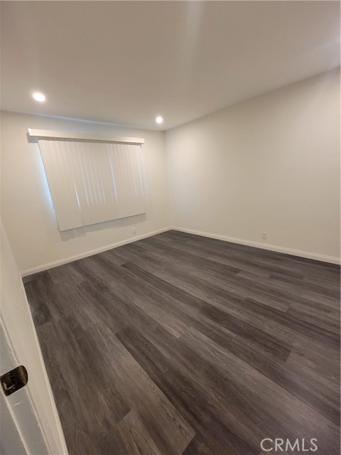 Detail Gallery Image 3 of 12 For 525 Fischer St #4,  Glendale,  CA 91205 - 2 Beds | 1 Baths