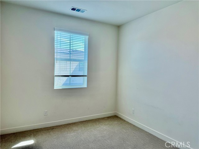 Detail Gallery Image 3 of 24 For 4230 S Hollyhock Paseo #80,  Ontario,  CA 91761 - 3 Beds | 2/1 Baths