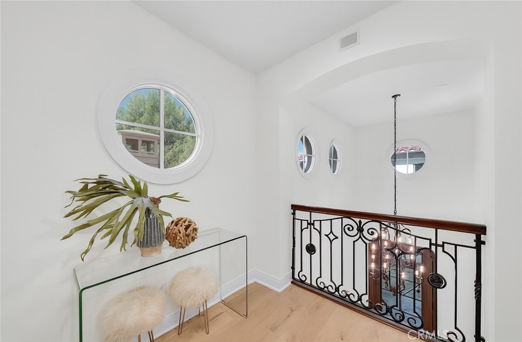 MLS #OC25263952 image #29