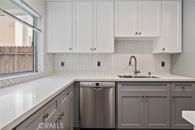 Detail Gallery Image 4 of 30 For 5674 Windsor Way #109,  Culver City,  CA 90230 - 2 Beds | 2 Baths