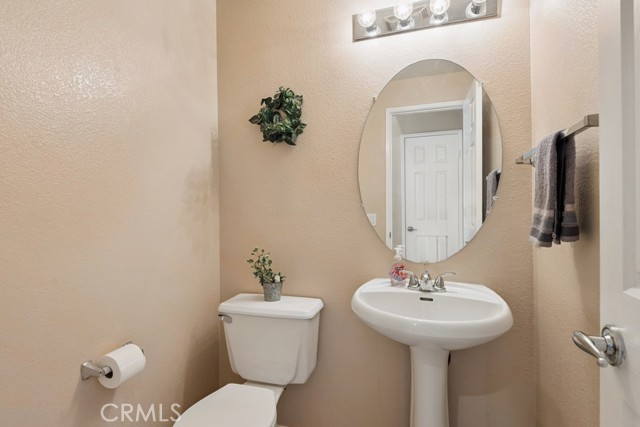Detail Gallery Image 14 of 22 For 27800 Blaze Ln, Menifee,  CA 92585 - 3 Beds | 2/1 Baths
