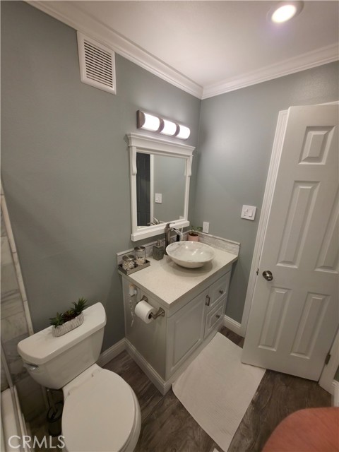 2300 Laguna Cir, #B, Concord CA: https://media.crmls.org/medias/66faad85-e1b7-4a28-9134-45c3f4e28486.jpg