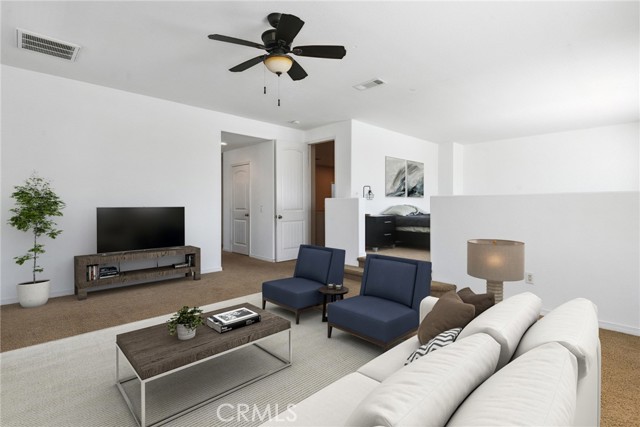 Detail Gallery Image 9 of 35 For 53085 Memorial St, Lake Elsinore,  CA 92532 - 5 Beds | 3 Baths