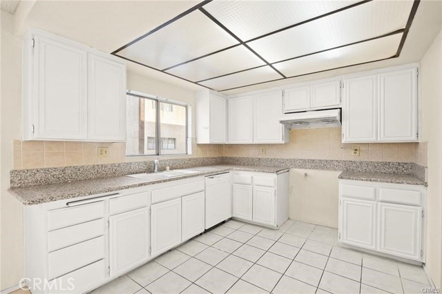 Detail Gallery Image 7 of 18 For 11331 Elliott Ave #21,  El Monte,  CA 91732 - 3 Beds | 3 Baths