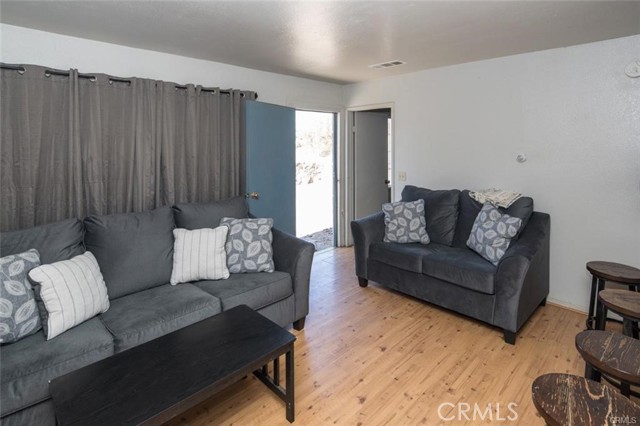 Detail Gallery Image 40 of 52 For 18855 Consul, Corona,  CA 92881 - 4 Beds | 4/1 Baths