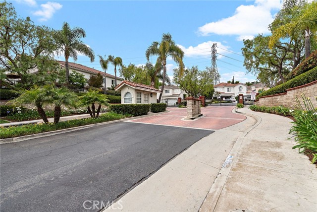 26 Hawksmoor, Aliso Viejo CA: https://media.crmls.org/medias/66fc06c7-76cf-4665-a9e8-c4ea35bcca53.jpg