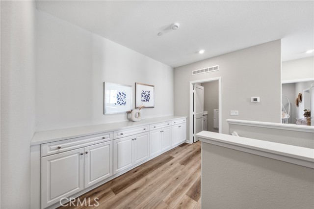 Detail Gallery Image 15 of 51 For 1704 Laurelwood, Oceanside,  CA 92056 - 3 Beds | 2/1 Baths