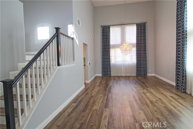 Detail Gallery Image 2 of 19 For 29572 Clear View, Highland,  CA 92346 - 4 Beds | 2/1 Baths