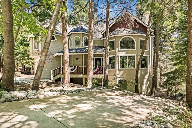 28670 Shenandoah Drive, Lake Arrowhead, CA 92352