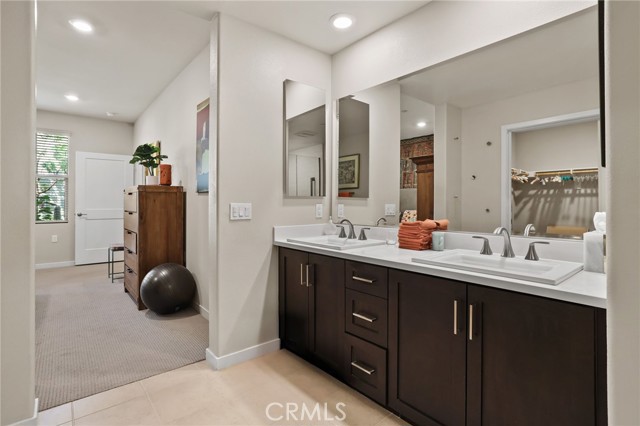 Detail Gallery Image 33 of 46 For 223 Carlow, Irvine,  CA 92618 - 1 Beds | 1/1 Baths