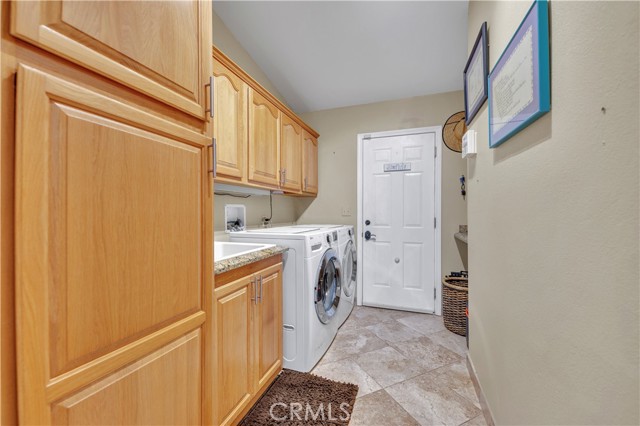 40468 Rock Mountain Drive, Fallbrook CA: https://media.crmls.org/medias/66fdc2a5-35da-4efa-a5bd-159b3f67fc86.jpg