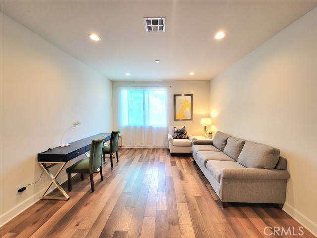Detail Gallery Image 17 of 37 For 346 Sawbuck, Irvine,  CA 92618 - 5 Beds | 5/3 Baths
