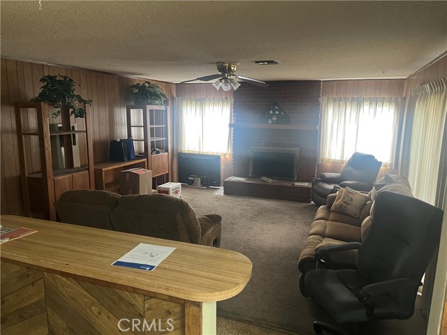 Detail Gallery Image 7 of 18 For 18173 Mccauley, Fontana,  CA 92335 - 4 Beds | 2 Baths