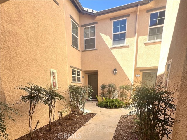 Detail Gallery Image 2 of 35 For 36307 Cosimo Ln, Winchester,  CA 92596 - 3 Beds | 2/1 Baths