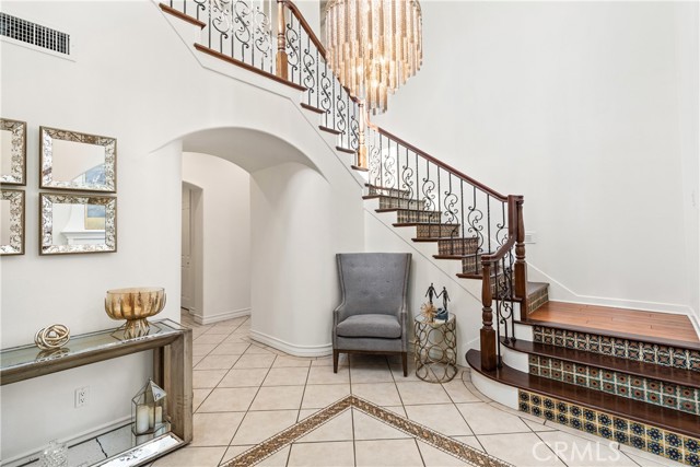 Detail Gallery Image 3 of 37 For 26910 Mirasol St, Valencia,  CA 91355 - 5 Beds | 5 Baths