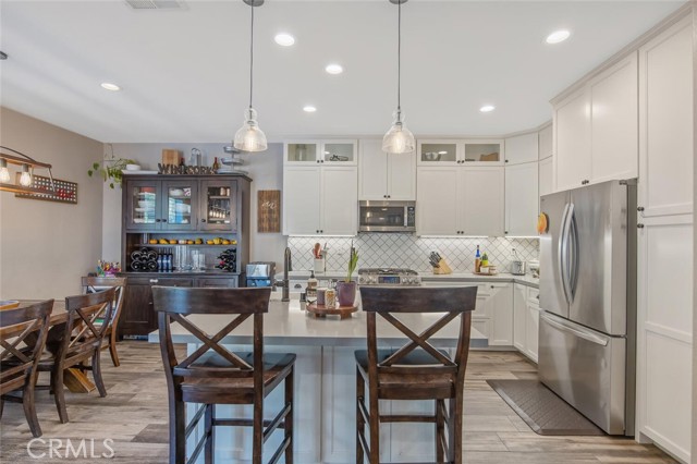 Detail Gallery Image 12 of 45 For 24137 Tango Dr, Valencia,  CA 91354 - 4 Beds | 3 Baths