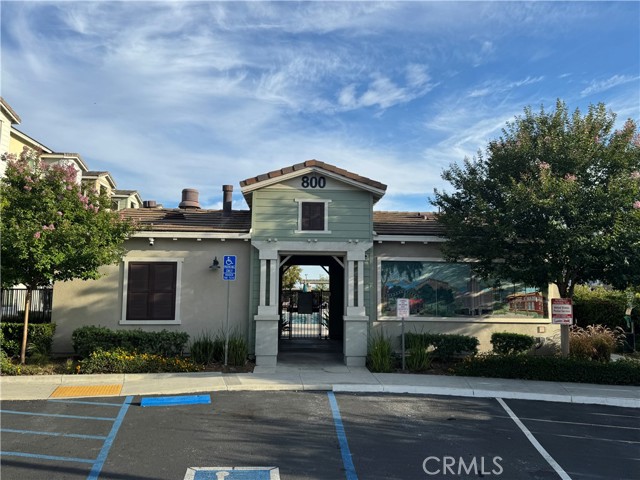2709 Daybreak Lane, Pomona CA: https://media.crmls.org/medias/66ff770a-14cc-4cde-a230-6f9d8a20a79d.jpg