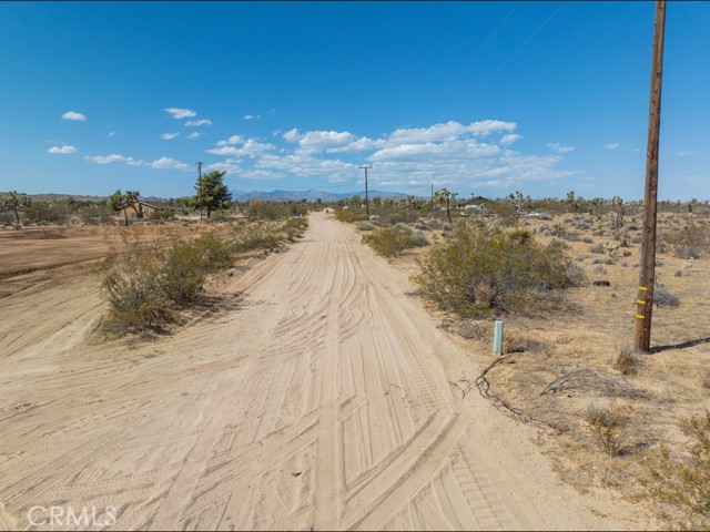 Detail Gallery Image 12 of 19 For 59172 Sun via Dr, Yucca Valley,  CA 92284 - – Beds | – Baths